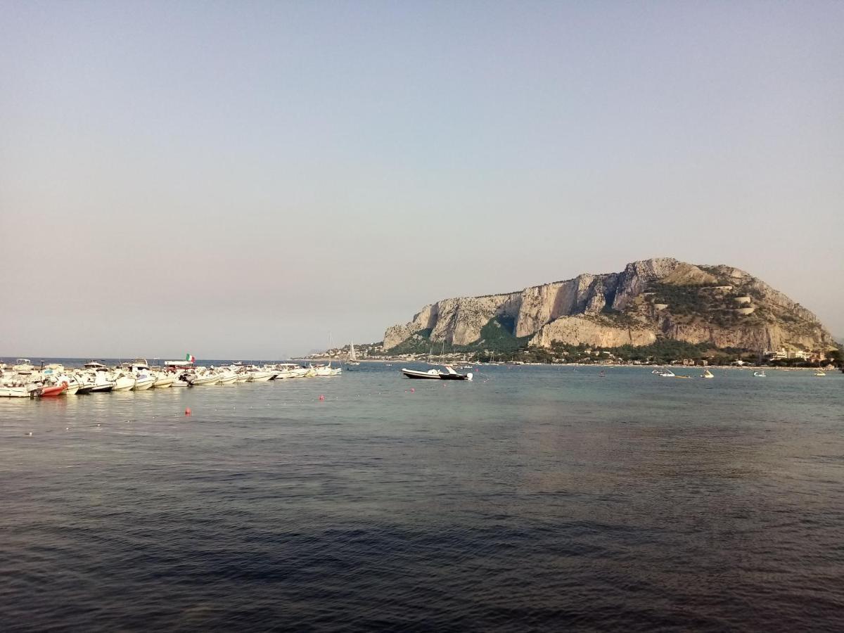 Casa vacanze Rosamarina Mondello Exterior foto